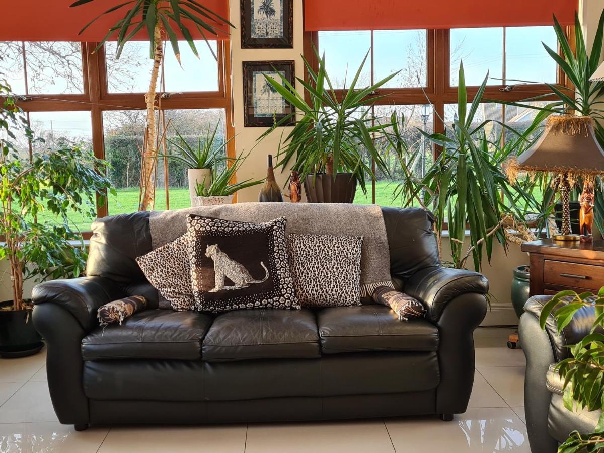 Knockalla Luxury Property With Hot Tub Suitable For Families Portadown Exterior photo